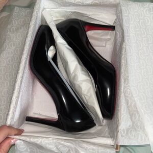 Christian Louboutin Black pump 85mm nib size 7.5